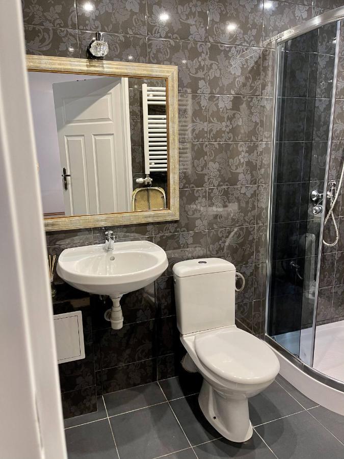 Apartamenty Cud Miod Krosno Bagian luar foto